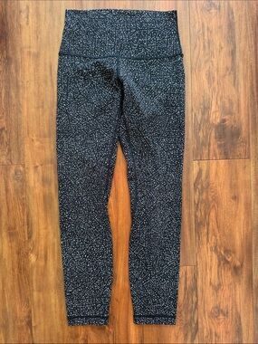 Lululemon gym / yoga pants